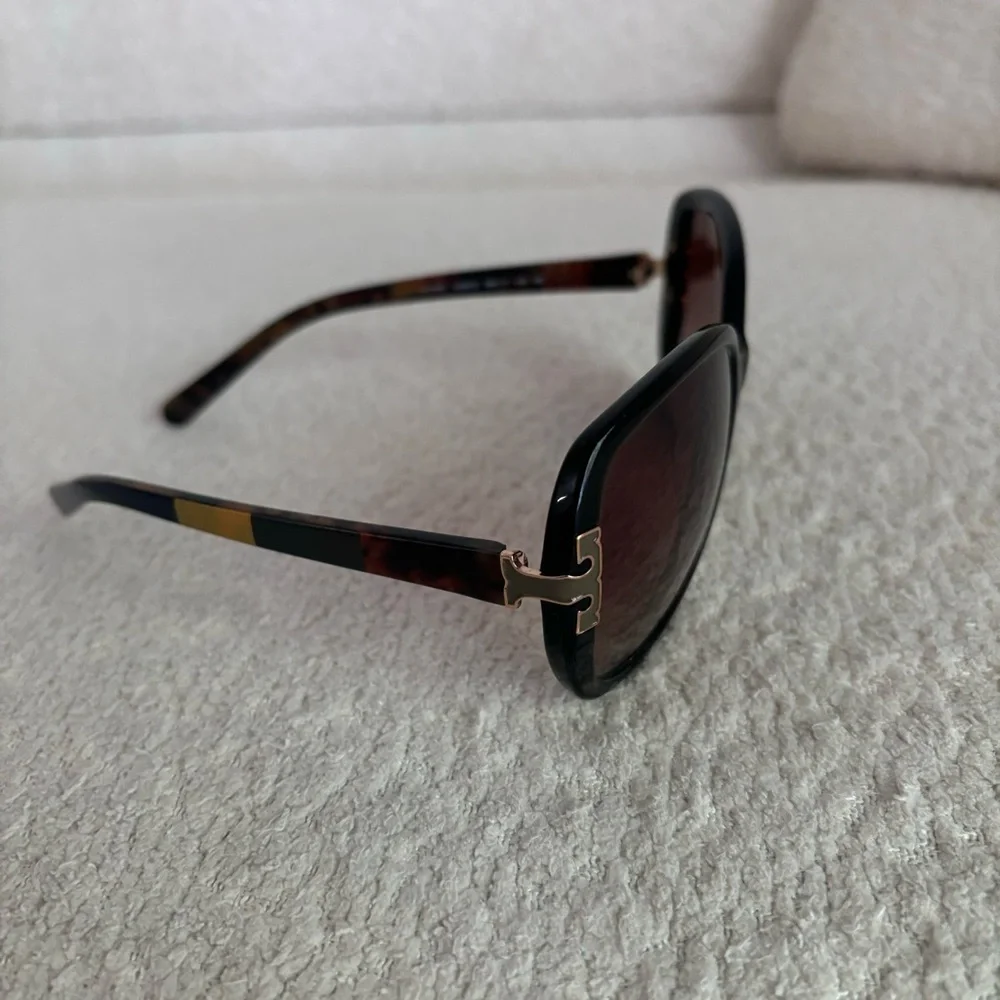 Tory Burch | TY7022 Black Brown Multicolor Tortoise Sunglasses